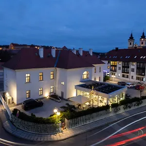 **** Hotel 1552 Boutique Ungarn