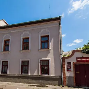 Bed & Breakfast Holdfenyszallas, Segedín